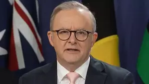 Australian PM announces 1.5 billion USD support package for troubled steelworks Australian PM announces 1.5 billion USD support package for troubled steelworks