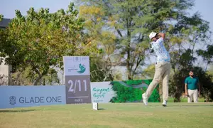 Gujarat Open golf: Yuvraj Sandhu holds on to the lead in round three