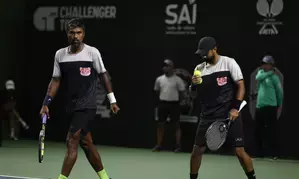 Maha Open: Three Indians in doubles SF; Sultanov, Holt in singles quarters