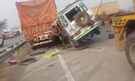 Five Ktaka pilgrims returning from Maha Kumbh killed in road accident