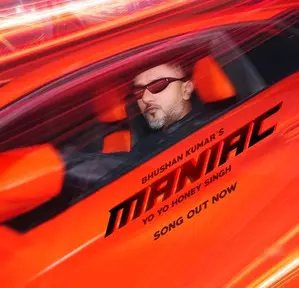 Yo Yo Honey Singh unveils his new track Maniac featuring Esha Gupta