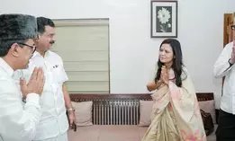 Did not discuss politics, says IUML supremo after meeting Mahua Moitra and Derek O’Brien