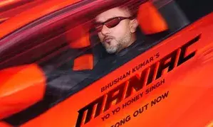 Yo Yo Honey Singh unveils his new track Maniac featuring Esha Gupta