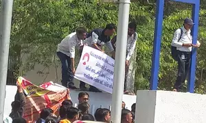 Gujarat: TET-TAT candidates protest in Gandhinagar over recruitment process