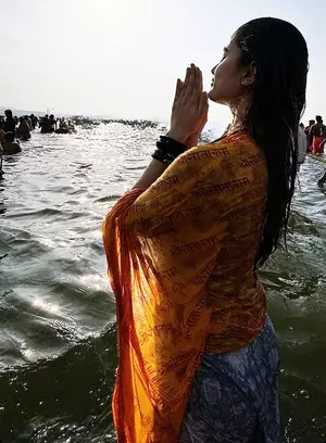 Rasha Thadani share glimpse of taking holy dip, praying at Maha Kumbh Rasha Thadani share glimpse of taking holy dip, praying at Maha Kumbh