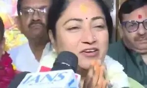 Delhi CM Rekha Gupta offers prayers at Gauri Shankar temple on Maha Shivratri