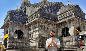 Raghav Juyal seeks blessings at Trimbakeshwar Jyotirlinga on Maha Shivratri
