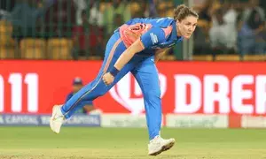 WPL 2025: Nat Sciver-Brunt’s all-round heroics take MI to the top of points table (ld)