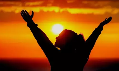 How to make a stress-free life? Follow these simple tips to get physical and mental peace How to make a stress-free life? Follow these simple tips to get physical and mental peace