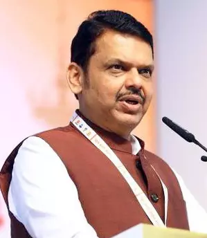 Mumbai Police receive threat message from Pakistani number to attack CMs office Mumbai Police receive threat message from Pakistani number to attack CMs office