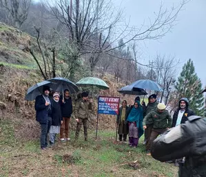 J&K: Properties of five Hizbul terrorists presently in PoJK seized in Ramban J&K: Properties of five Hizbul terrorists presently in PoJK seized in Ramban