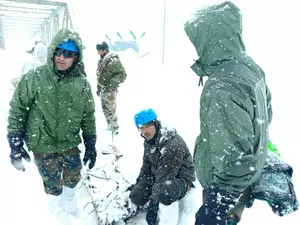 Avalanche hits road construction workers in Uttarakhands Chamoli, 25 still trapped (2nd Lead)