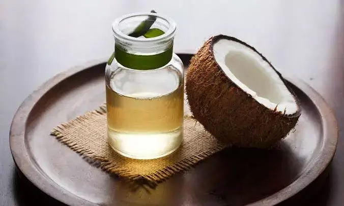Coconut oil: From moisturizing to anti-aging, know its amazing benefits