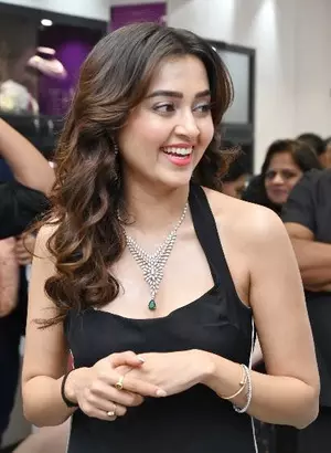 Tejasswi Prakash pens a special birthday wish for the best human on the planet Tejasswi Prakash pens a special birthday wish for the best human on the planet