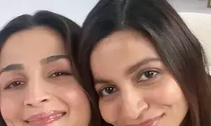 Alia Bhatt shares her glam time with her forever favorite