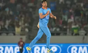 IML 2025: Rahul Sharma’s hat-trick inspires India Masters to 8-wkt win against SA Masters