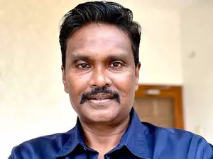 Andhra suspends IPS officer for traveling abroad without approval