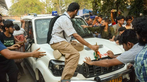 Bengal Ministers vehicle had no pollution control certificate, claims SFI