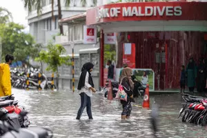 Maldives shuts govt offices as record rainfall triggers severe flooding Maldives shuts govt offices as record rainfall triggers severe flooding