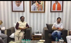 Citing  govt failures, Oppn boycotts Maha CMs tea party