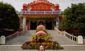 KKRs IPL 2024 trophy tour reaches Siliguri, fans pose with silverware