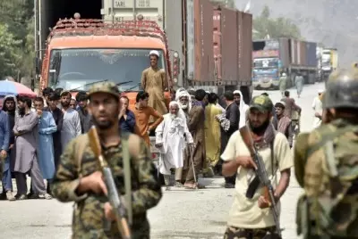 Pak-Afghan border clashes intensify as Torkham border remains closed for 10th day Pak-Afghan border clashes intensify as Torkham border remains closed for 10th day