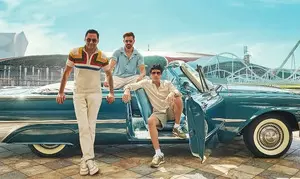 Hrithik Roshan gets revenge 14 years later on Farhan Akhtar in ZNMD’ reunion