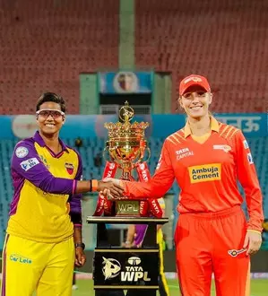 WPL 2025: Voll makes debut as UP Warriorz elect to bowl vs Gujarat Giants WPL 2025: Voll makes debut as UP Warriorz elect to bowl vs Gujarat Giants