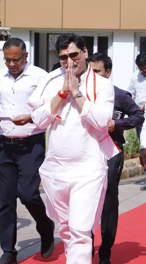 Maha Guv accepts Dhananjay Munde’s resignation