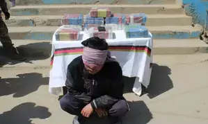 Assam Rifles seize drugs valued at Rs 15.4 crore, smuggler held