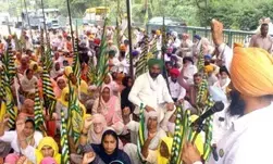 In Delhi-like protest, Punjab farmers heading to Chandigarh