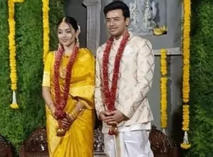 Bengaluru: BJP MP Tejasvi Surya ties knot with carnatic singer Sivasri Skandaprasad Bengaluru: BJP MP Tejasvi Surya ties knot with carnatic singer Sivasri Skandaprasad