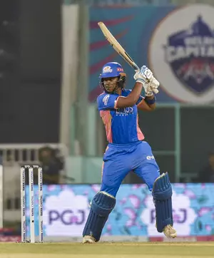 WPL 2025: All-round Matthews propels Mumbai Indians to six-wicket win over UP Warriorz