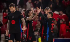 Champions League: Ten-man Barcelona beat Benfica, Liverpool stun PSG Champions League: Ten-man Barcelona beat Benfica, Liverpool stun PSG