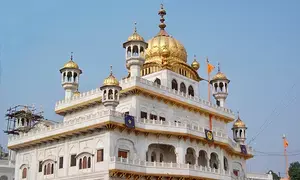 In war of supremacy, SGPC removes Akal Takht Jathedar