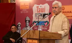 J&K L-G inaugurates Tawi Festival