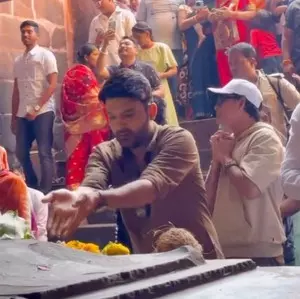 Kapil Sharma offers prayers at the Bhojpur Shiv Mandir in Bhopal