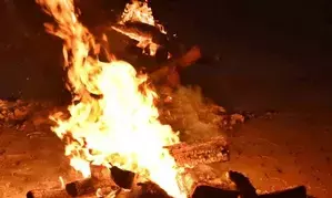 Bereaved grandfather leaps into grandson’s pyre, ends life