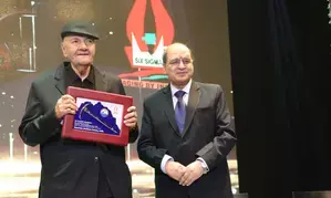 Prem Chopra chuffed to meet officers from defence forces