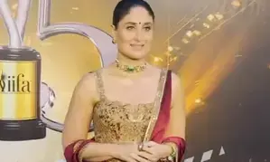 Kareena brings out her inner Poo once again for IIFA performance Kareena brings out her inner Poo once again for IIFA performance