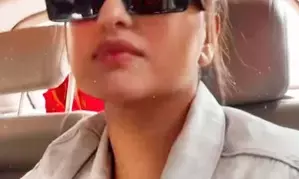 Sonakshi Sinha threatens to bite hubby Zaheer Iqbal Sonakshi Sinha threatens to bite hubby Zaheer Iqbal