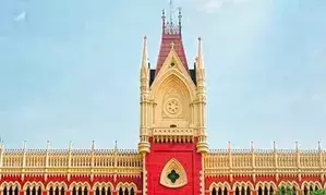 Calcutta HC issues Rule of Contempt against 21 advocates for harassing judge