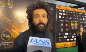 Celebrations consume IIFA Green Carpet after team India’s win, Kartik Aaryan’s prophecy comes true Celebrations consume IIFA Green Carpet after team India’s win, Kartik Aaryan’s prophecy comes true