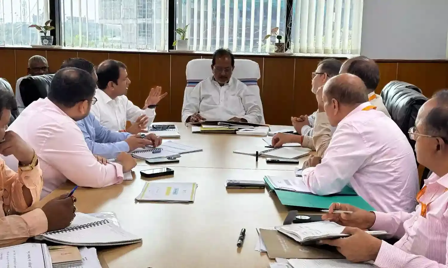 Deputy CM Directs Enhanced Plant Protection Measures for Bihar Farmers Deputy CM Directs Enhanced Plant Protection Measures for Bihar Farmers