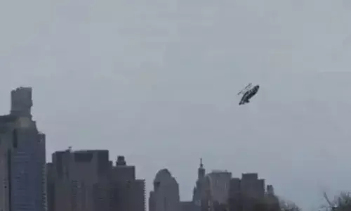Six Killed as Helicopter Crashes into Hudson River in New York City