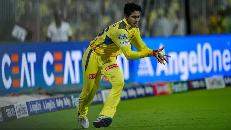 Shaik Rasheed shines on IPL Debut as Dhoni hails youngster’s maturity and skill Shaik Rasheed shines on IPL Debut as Dhoni hails youngster’s maturity and skill