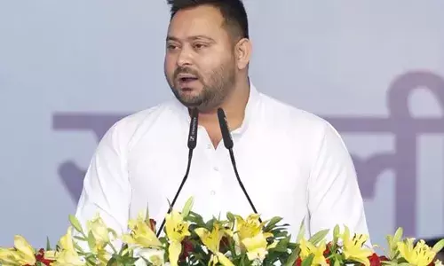 Tejashwi Yadav visits Delhi for crucial Mahagathbandhan talks