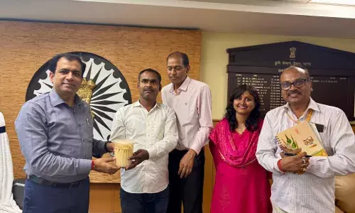 Bihar Agriculture Secretary Meets Innovative Muzaffarpur Farmer Growing High-Value Crops