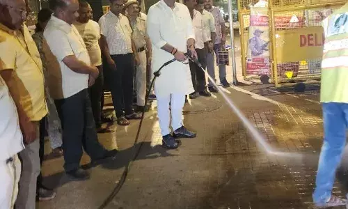 NDMC Launches Extensive Deep Wet Cleaning Drive in Janpath Market Under PMs Vision