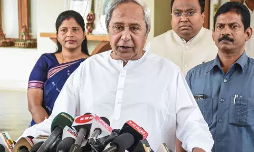 Chief Ministers and Journalists: Unveiling the Complex Relationship